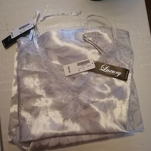 (Bottom) silk white panther PJ set 🐆